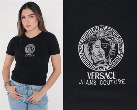 versace alta definizione|Storia della Medusa Versace, simbolo inventato da .